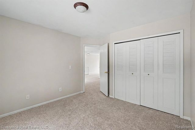 1502 Meadow Side Drive, Rochester Hills, MI 48307