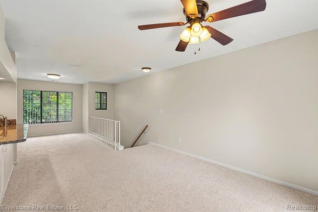 1502 Meadow Side Drive, Rochester Hills, MI 48307