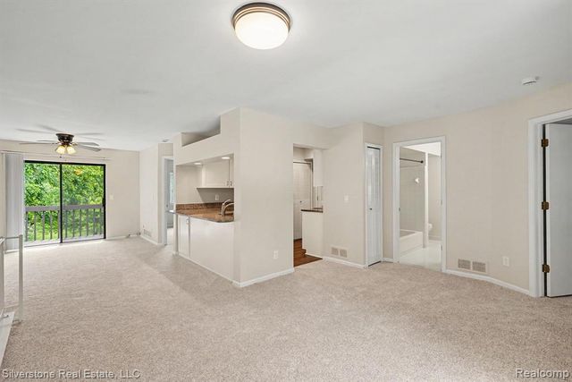 1502 Meadow Side Drive, Rochester Hills, MI 48307