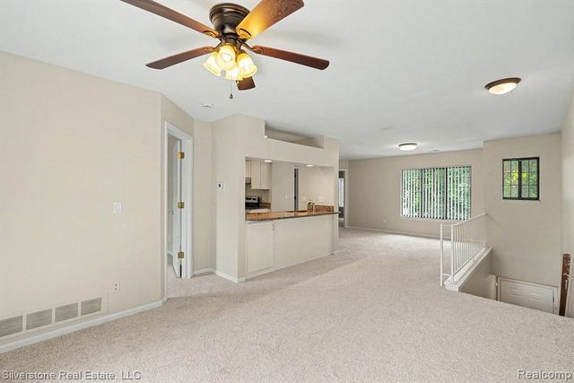 1502 Meadow Side Drive, Rochester Hills, MI 48307