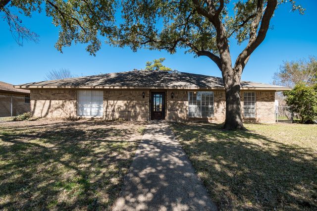9190 Orbiter Circle, Dallas, TX 75243