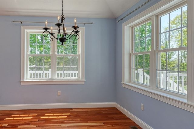 31 School St, Lunenburg, MA 01462