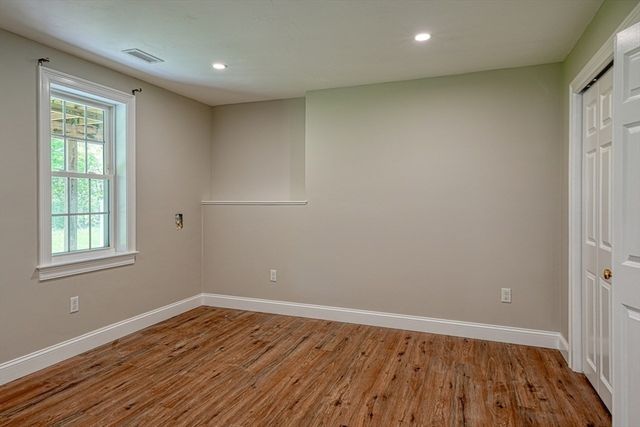 31 School St, Lunenburg, MA 01462