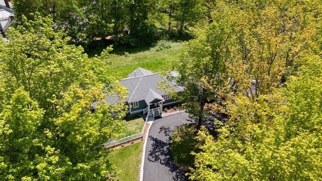 31 School St, Lunenburg, MA 01462