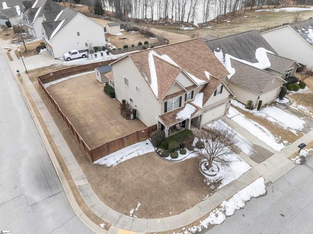 450 Bucklebury Road, Greer, SC 29651