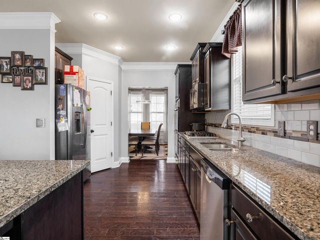 450 Bucklebury Road, Greer, SC 29651