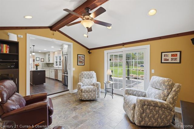 19559 Meadowbrook Road, Northville, MI 48167