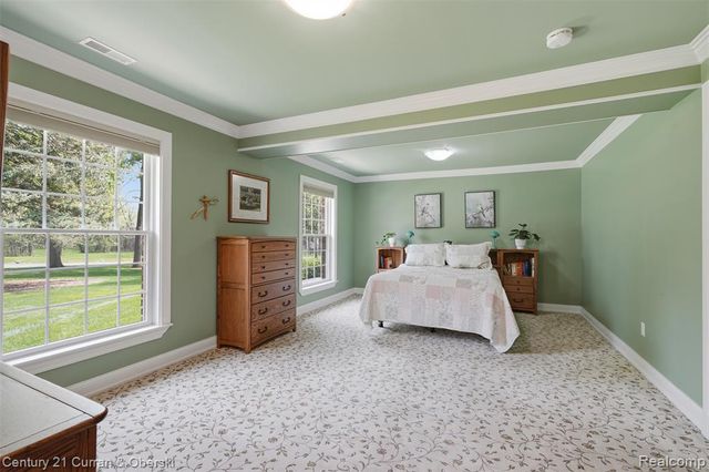 19559 Meadowbrook Road, Northville, MI 48167