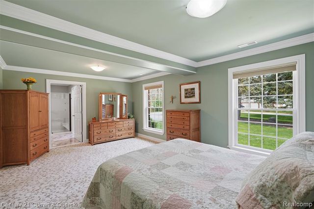 19559 Meadowbrook Road, Northville, MI 48167