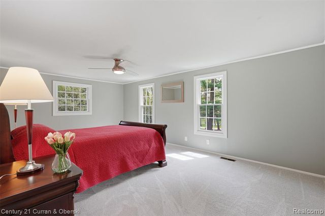 19559 Meadowbrook Road, Northville, MI 48167