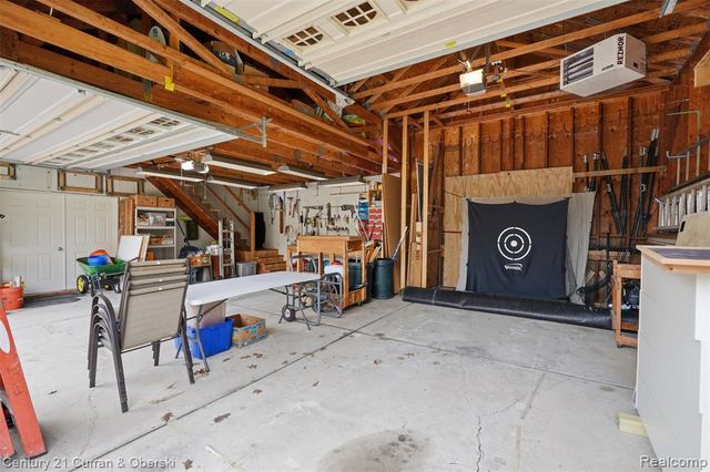 19559 Meadowbrook Road, Northville, MI 48167