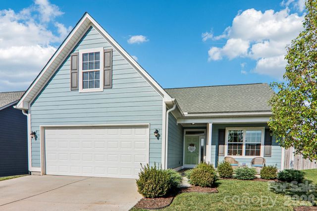 3 Montaugue Street, Arden, NC 28704