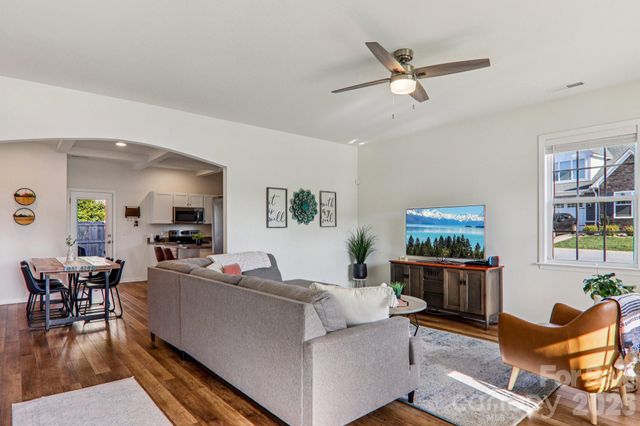 3 Montaugue Street, Arden, NC 28704