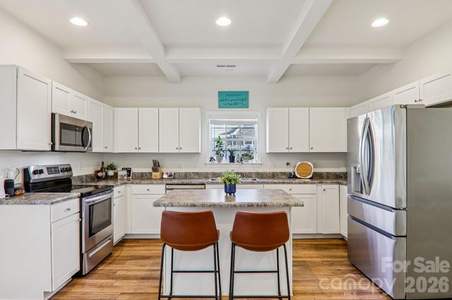 3 Montaugue Street, Arden, NC 28704