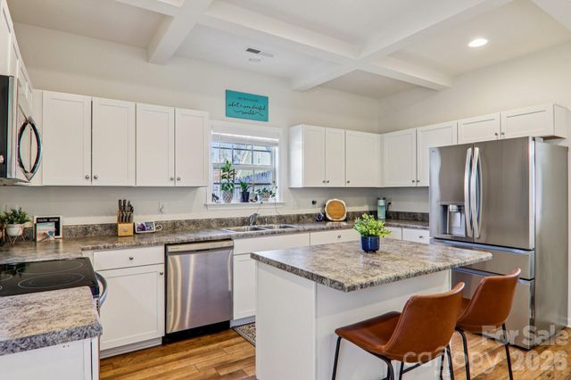 3 Montaugue Street, Arden, NC 28704