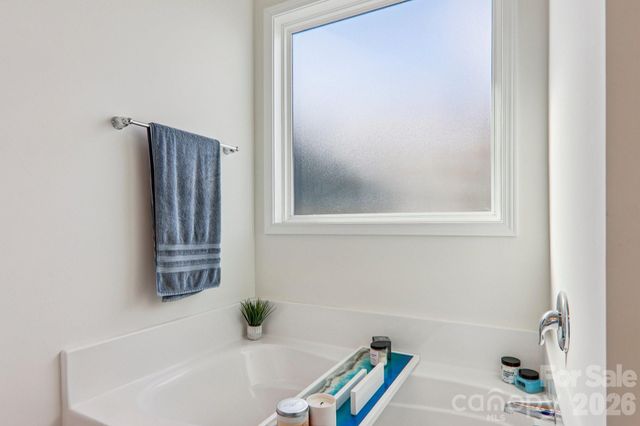 3 Montaugue Street, Arden, NC 28704