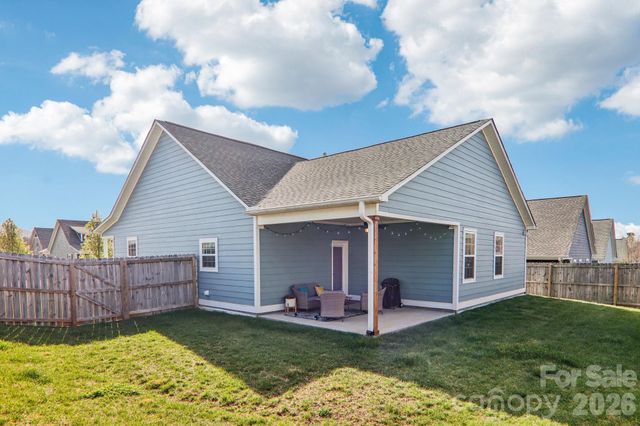 3 Montaugue Street, Arden, NC 28704