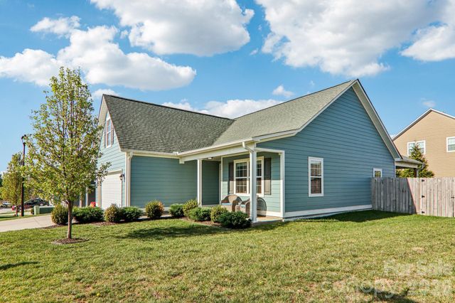 3 Montaugue Street, Arden, NC 28704