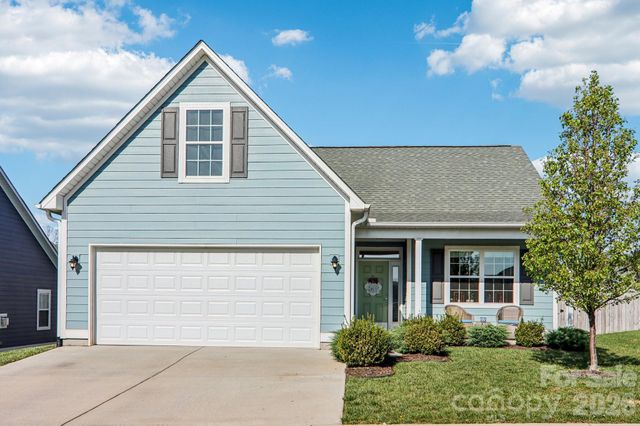 3 Montaugue Street, Arden, NC 28704