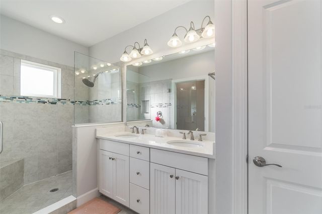 3162 MOORINGS DRIVE, St Petersburg, FL 33712