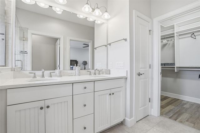 3162 MOORINGS DRIVE, St Petersburg, FL 33712