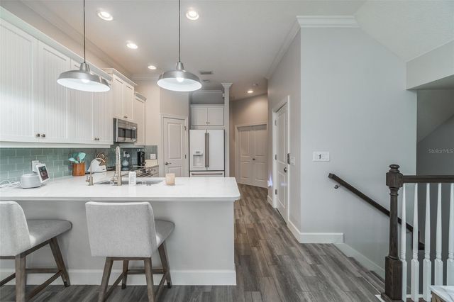 3162 MOORINGS DRIVE, St Petersburg, FL 33712