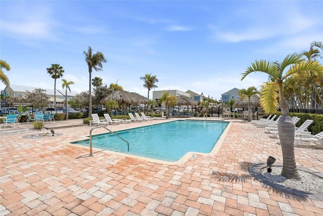 3162 MOORINGS DRIVE, St Petersburg, FL 33712