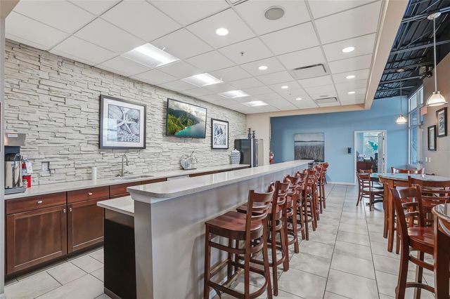 3162 MOORINGS DRIVE, St Petersburg, FL 33712