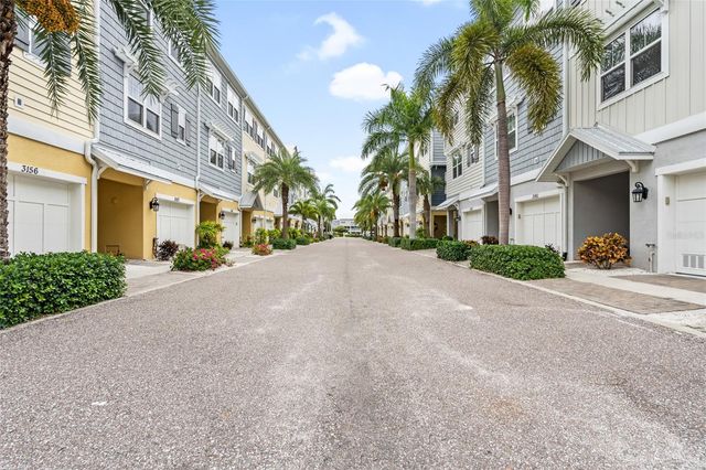 3162 MOORINGS DRIVE, St Petersburg, FL 33712