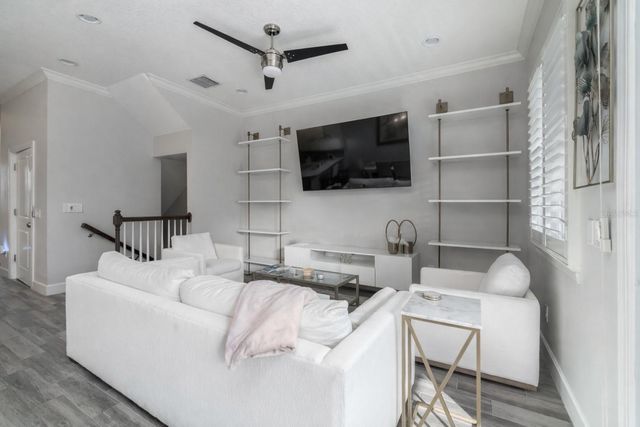 3162 MOORINGS DRIVE, St Petersburg, FL 33712