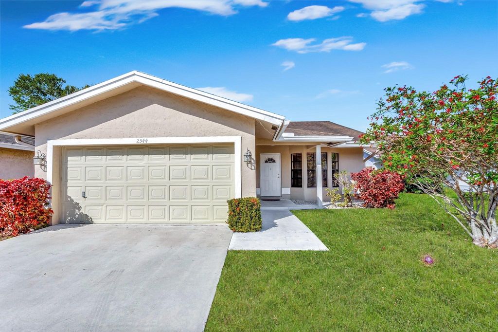 2544 NW 95th Ter, Coral Springs, FL 33065