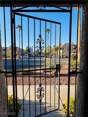 4140 Gannet Circle 251, Las Vegas, NV 89103