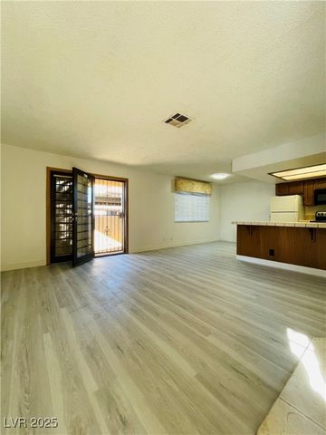 4140 Gannet Circle 251, Las Vegas, NV 89103