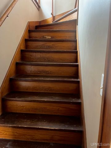 818 N Pine Street, Ishpeming, MI 49849