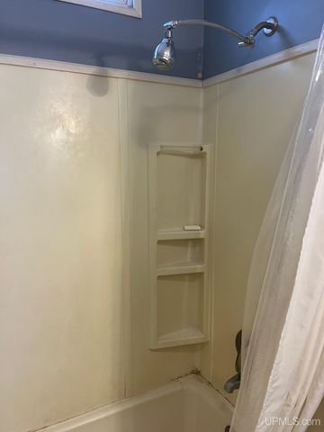 818 N Pine Street, Ishpeming, MI 49849