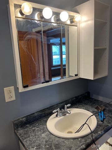 818 N Pine Street, Ishpeming, MI 49849