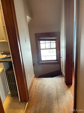 818 N Pine Street, Ishpeming, MI 49849