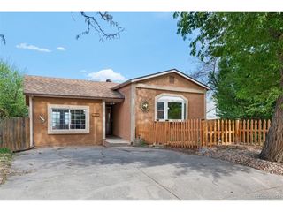 1027 Arch St, Colorado Springs, CO 80904