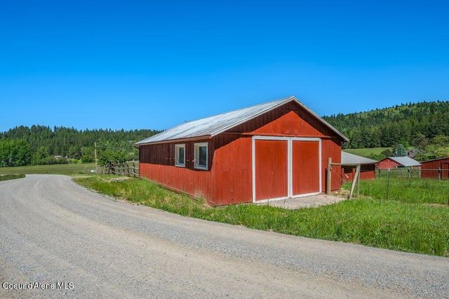 25024 N Derting Rd, Hayden, ID 83835