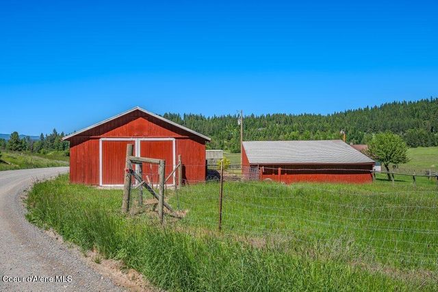 25024 N Derting Rd, Hayden, ID 83835