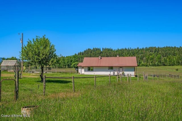 25024 N Derting Rd, Hayden, ID 83835