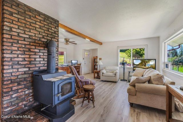25024 N Derting Rd, Hayden, ID 83835