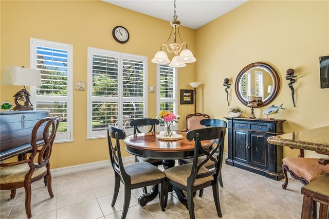 1065 Riverwind Circle, Vero Beach, FL 32967