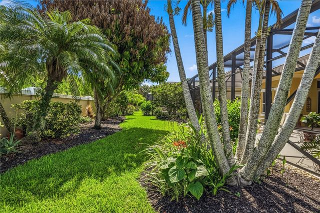1065 Riverwind Circle, Vero Beach, FL 32967