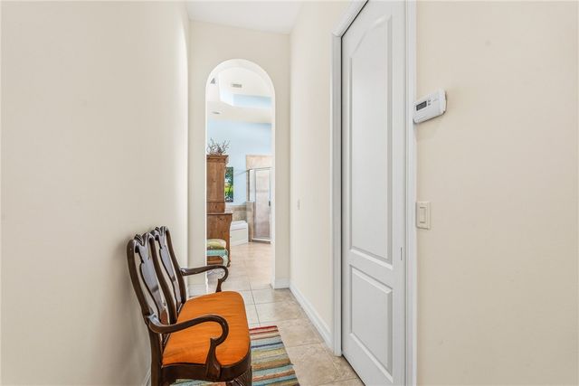 1065 Riverwind Circle, Vero Beach, FL 32967