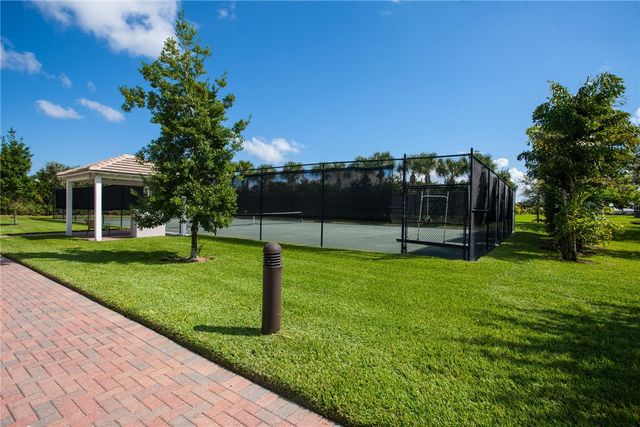 1065 Riverwind Circle, Vero Beach, FL 32967