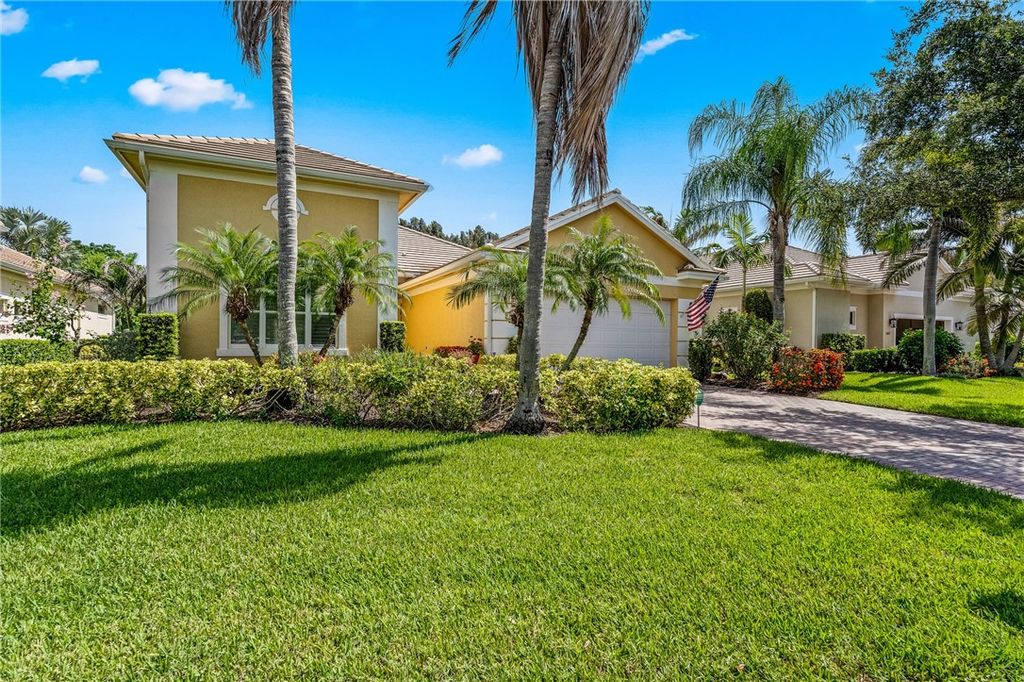 1065 Riverwind Circle, Vero Beach, FL 32967