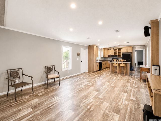1685 County Road 5715, Natalia, TX 78059