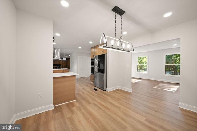 8106 MORNINGSIDE DR, Manassas, VA 20112