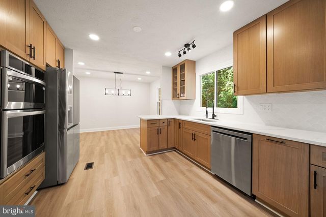 8106 MORNINGSIDE DR, Manassas, VA 20112